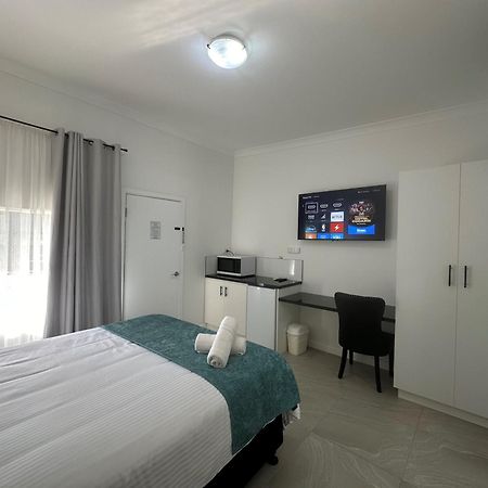 Mia Motel Griffith Eksteriør bilde