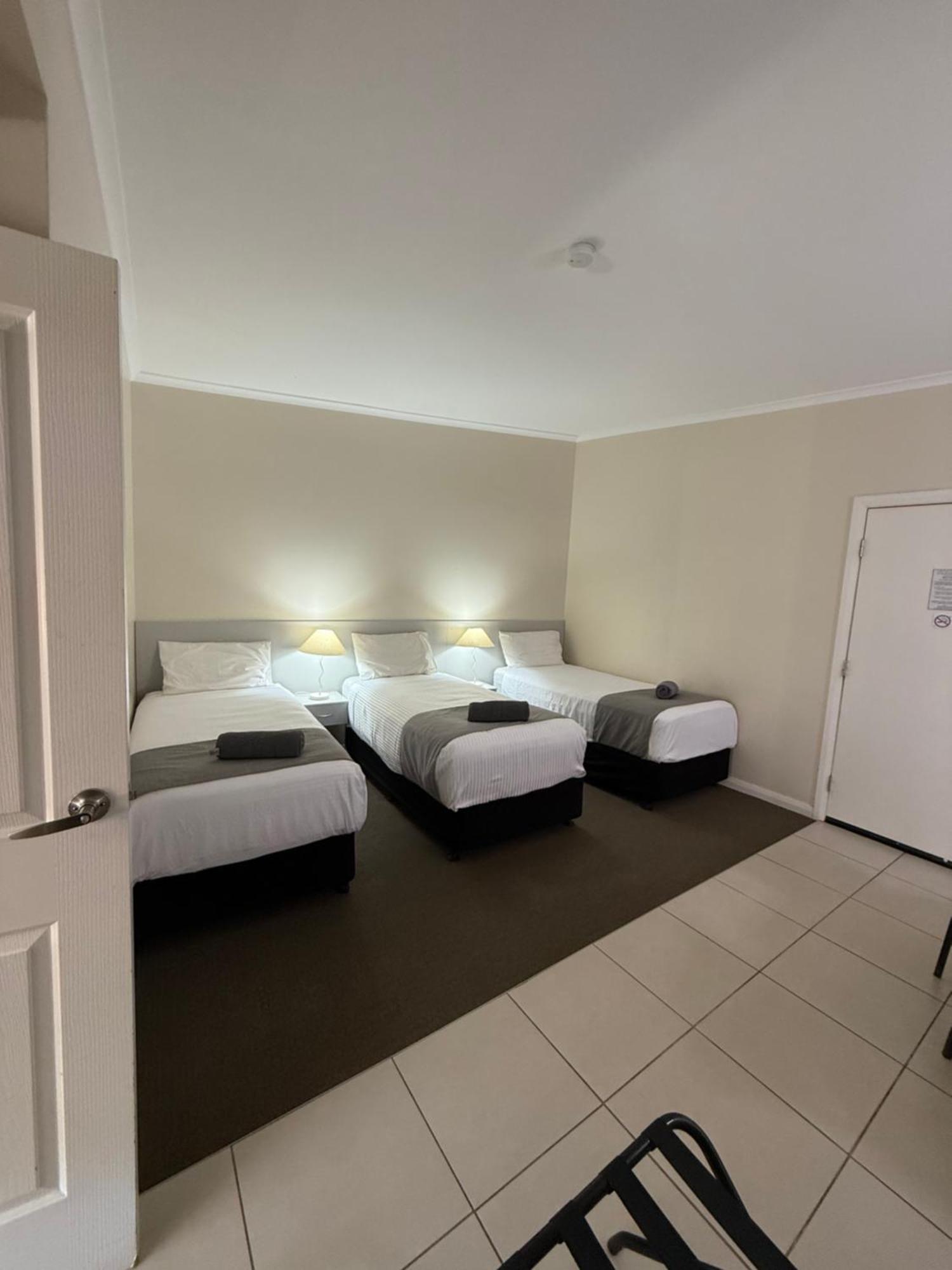 Mia Motel Griffith Eksteriør bilde